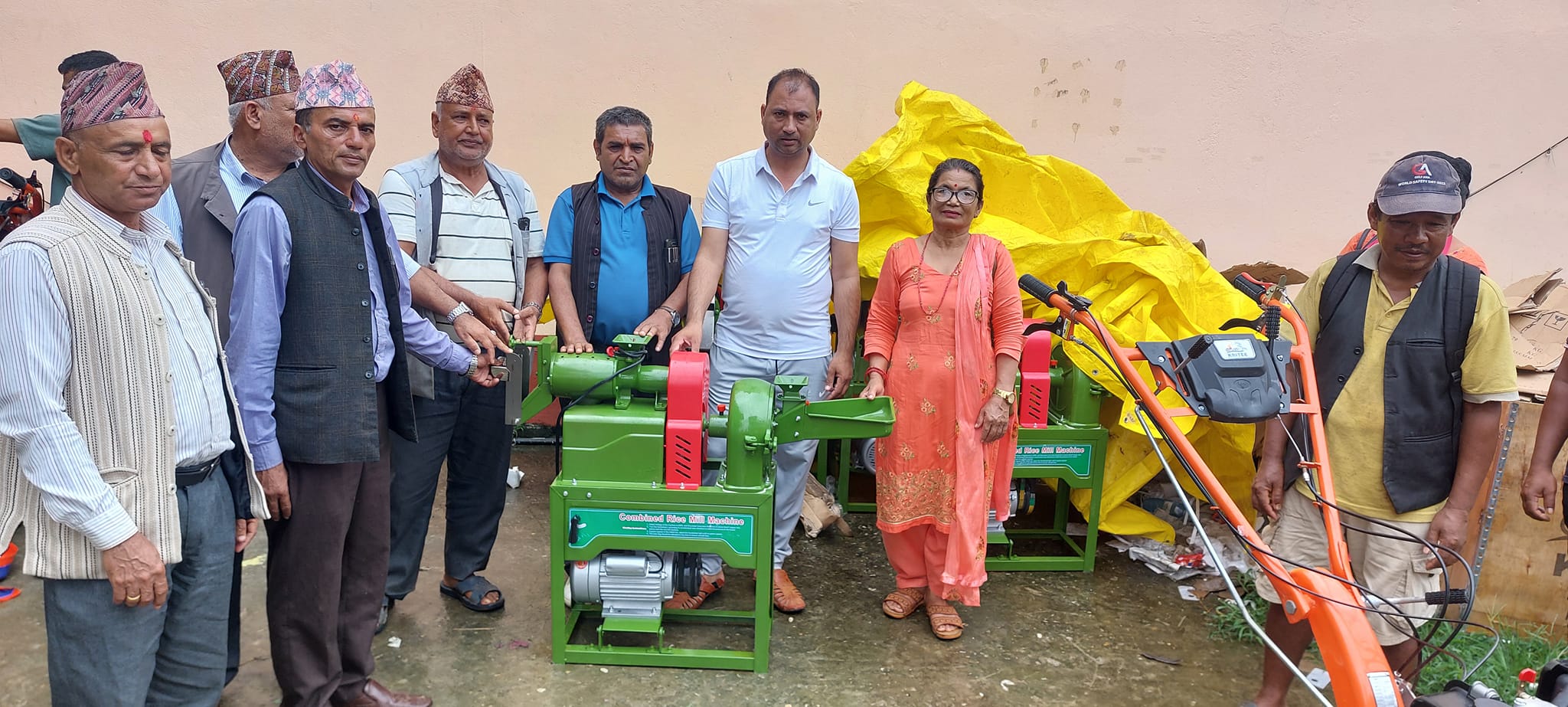 धादिङ,त्रिपुरासुन्दरी : साना किसान सल्यानटारद्वारा पालिकाबासीलाई कृषि सामग्री वितरण